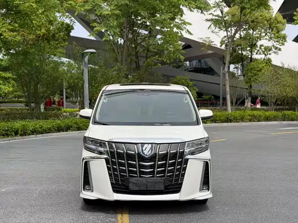 Toyota Alphard 2022