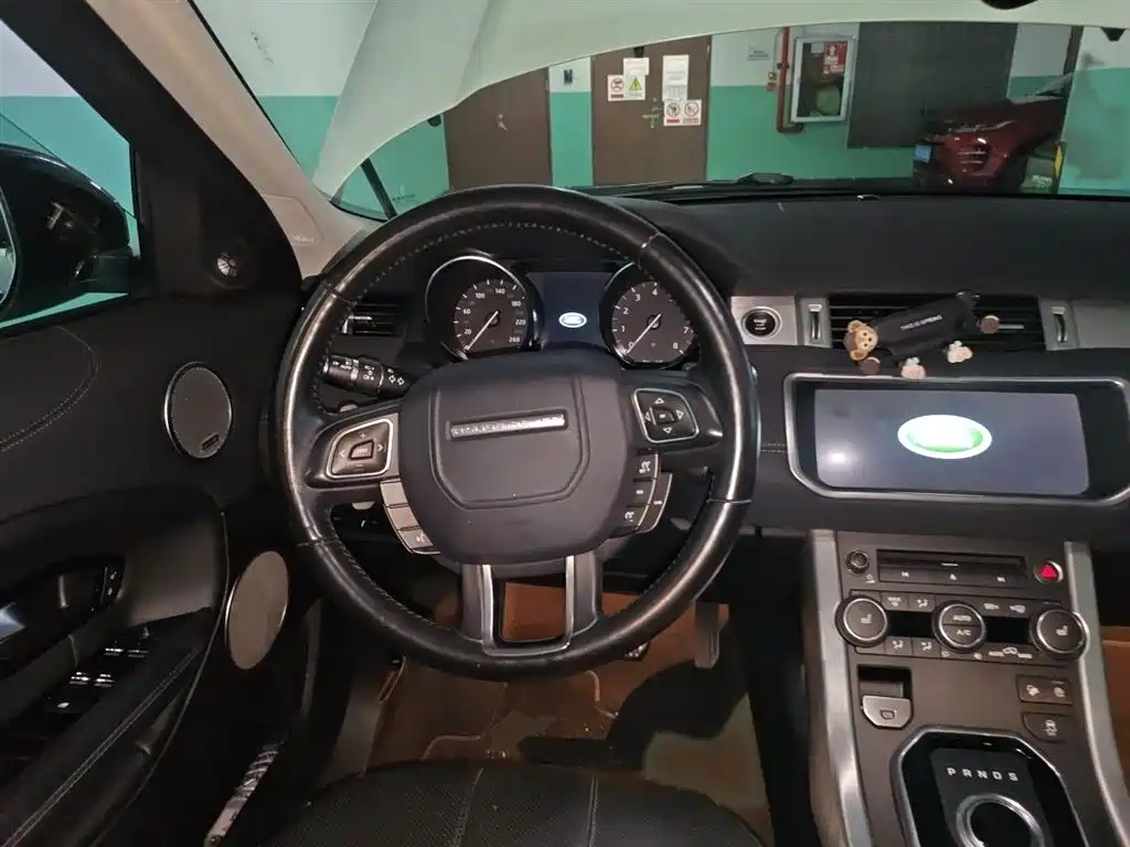 Land Rover Evoque 2018 — фото 3