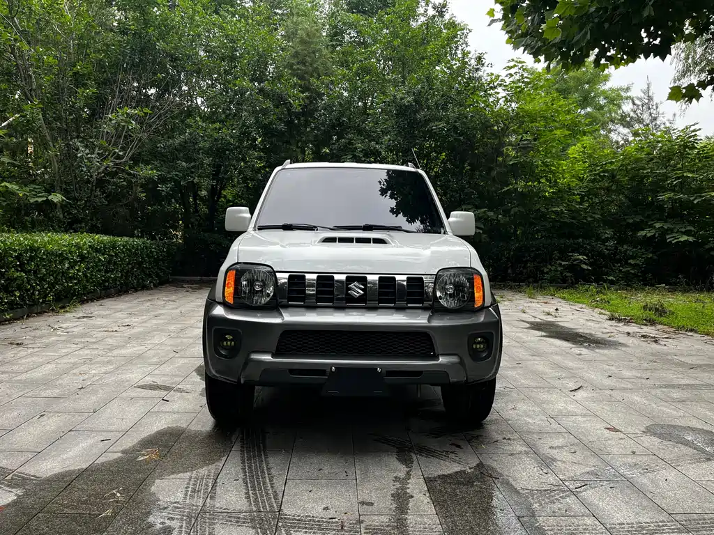 Suzuki Jimny 2017 — фото 2