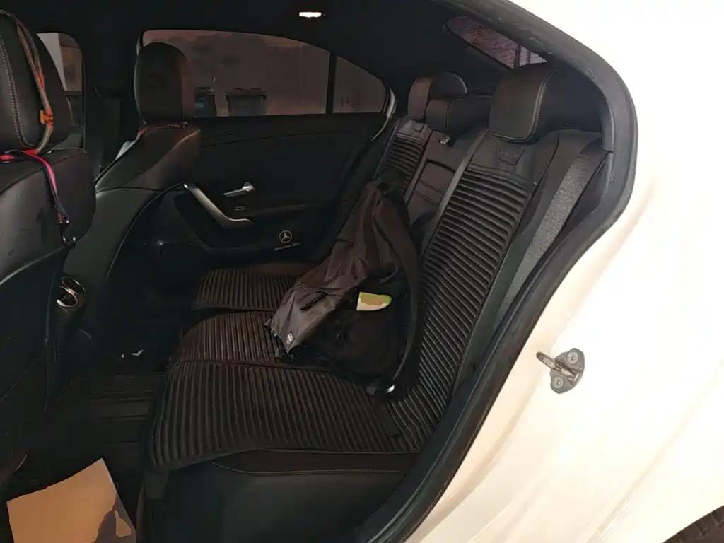 Mercedes-Benz A-Class 2020 — фото 17