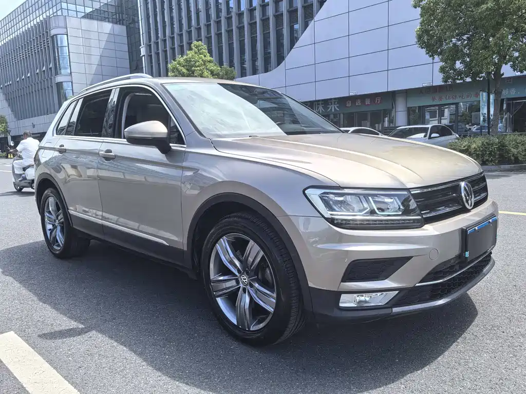 Volkswagen Tiguan 2017 — фото 3
