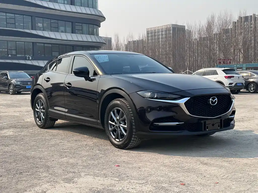 Mazda CX-4 2023 — фото 4