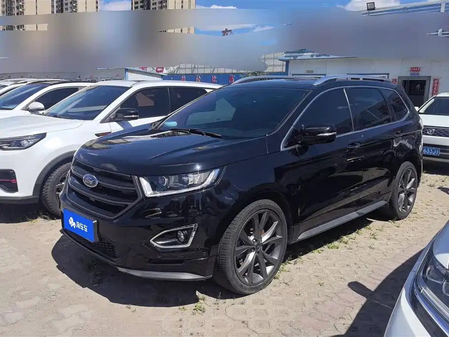 Ford Edge 2018 — фото 1