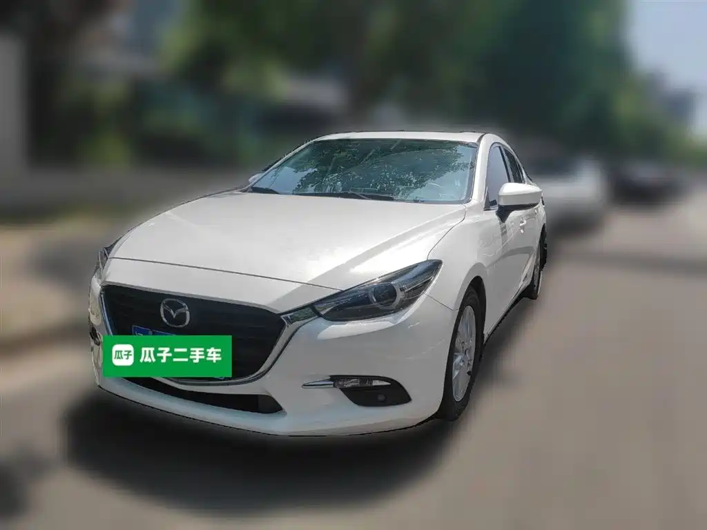 Mazda 3 Axela 2018 — фото 2