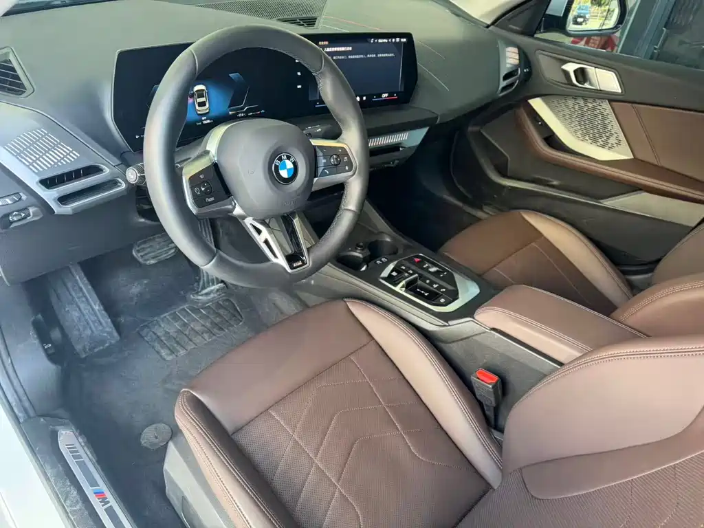 BMW 2 Series 2025 — фото 10