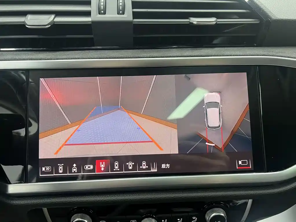 Audi Q3 Sportback 2022 — фото 25