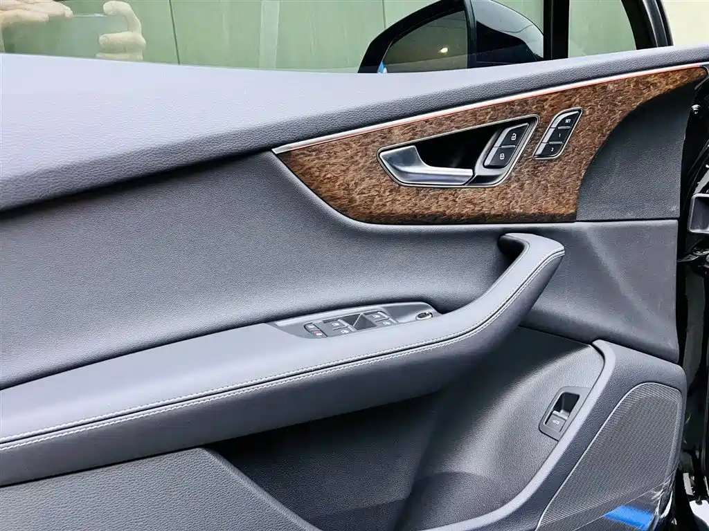 Audi Q7 2026 — фото 11