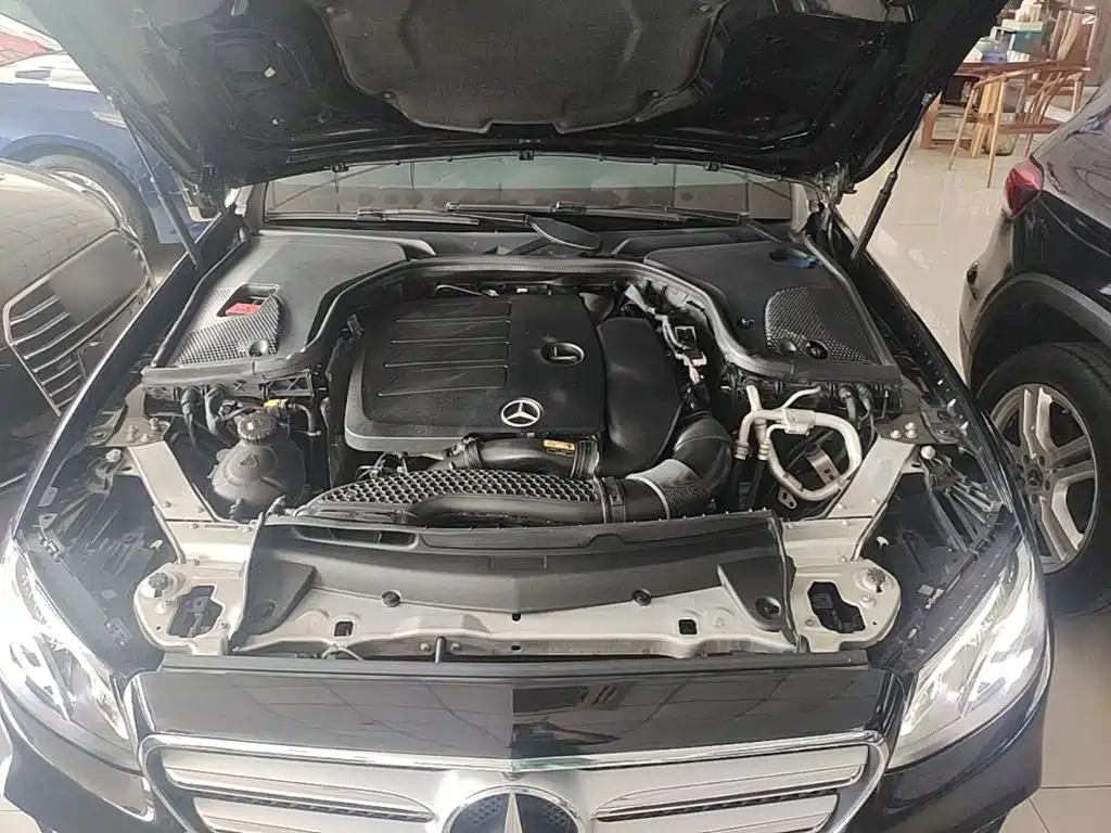 Mercedes-Benz E-Class 2020 — фото 20