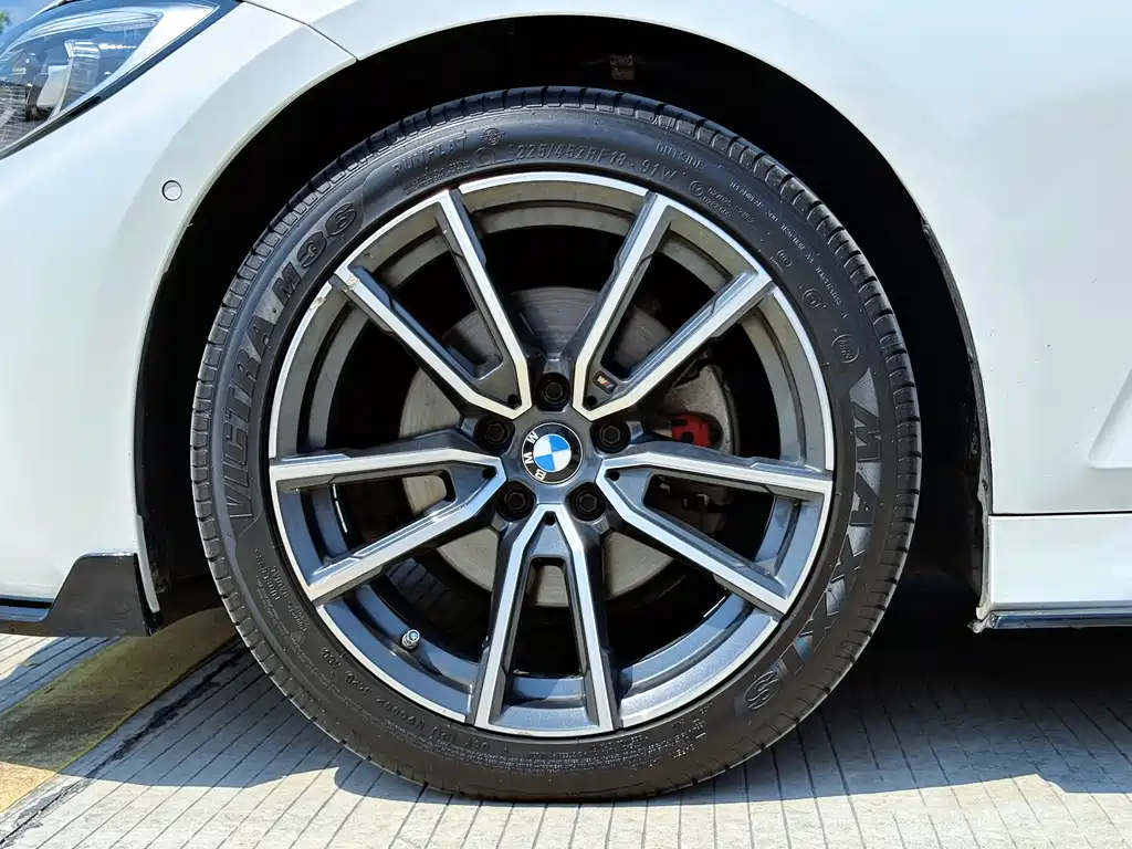 BMW 3 Series 2020 — фото 18