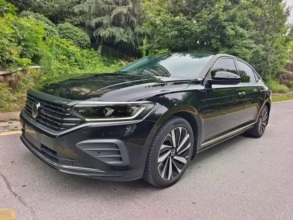 Volkswagen Passat 2024