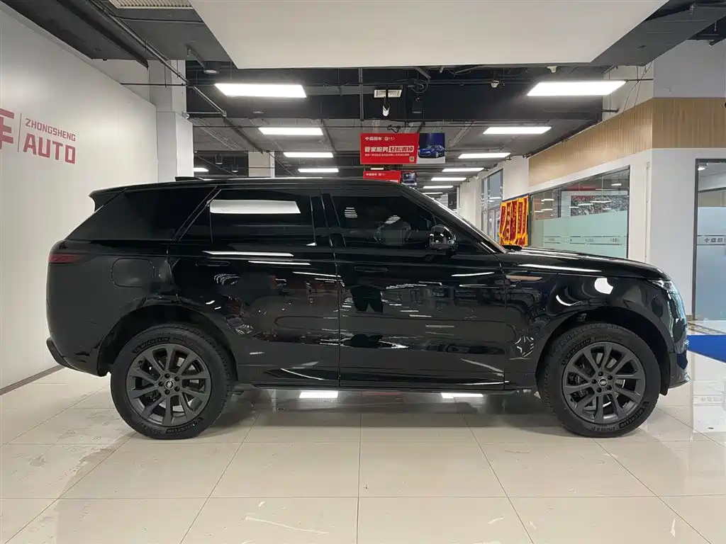 Land Rover Range Rover Sport 2023 — фото 3