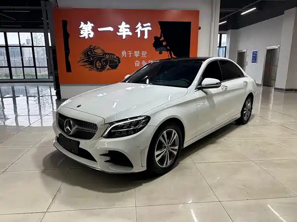 Mercedes-Benz C-Class 2021