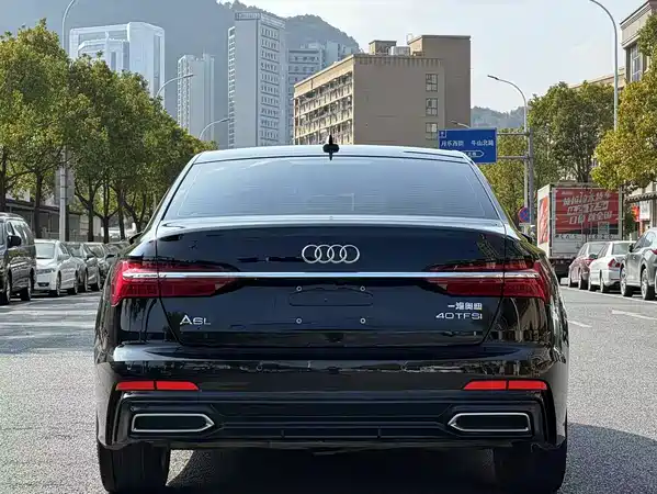 Audi A6L 2022
