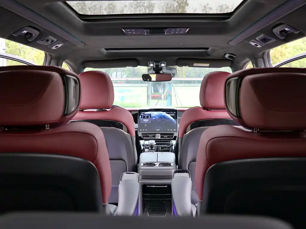 GAC Motor Trumpchi M8 2023 — фото 23
