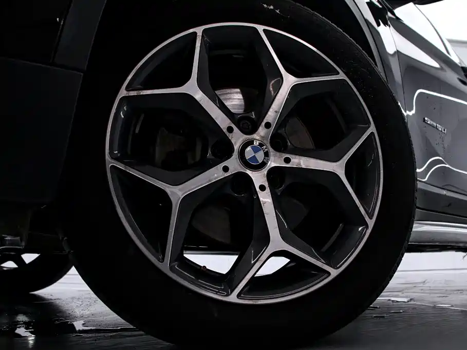 BMW X1 2017 — фото 16