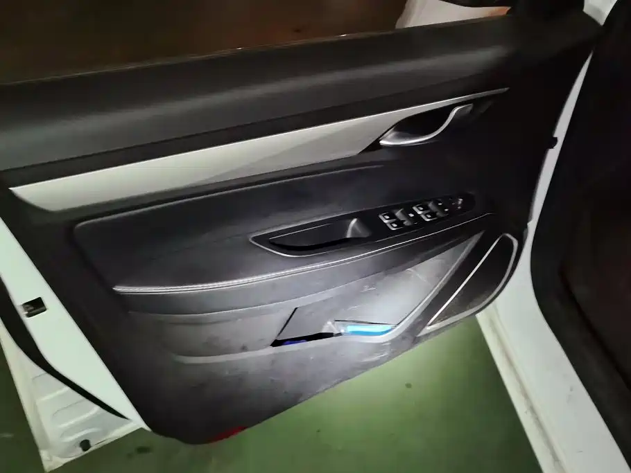 Geely Emgrand 2020