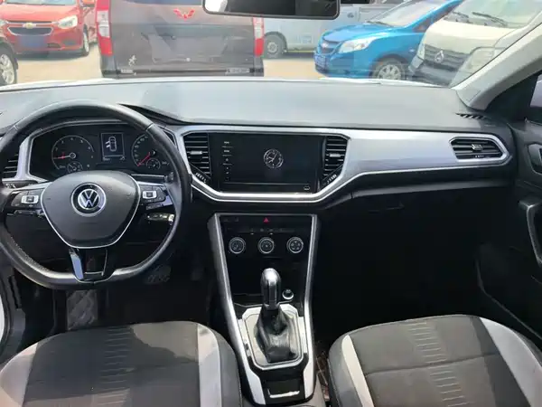 Volkswagen T-Roc 2021