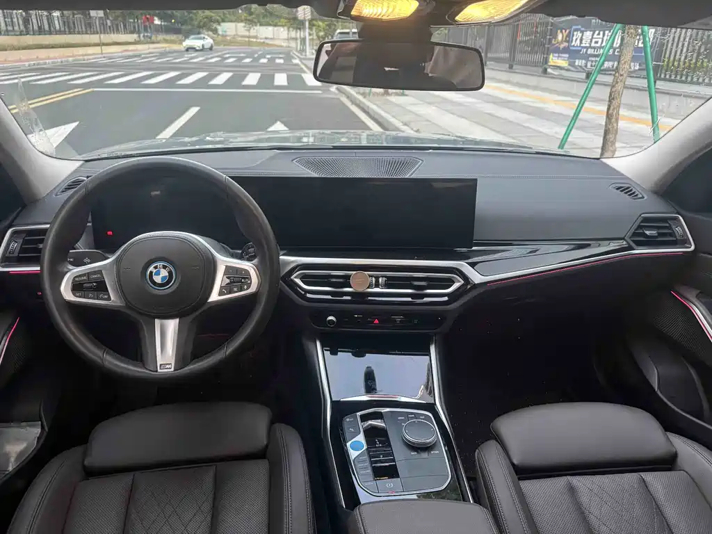 BMW i3 2022 — фото 13
