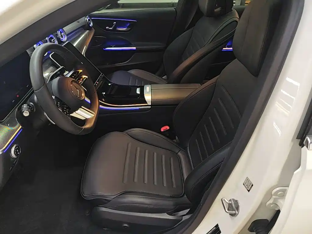 Mercedes-Benz C-Class 2021 — фото 15
