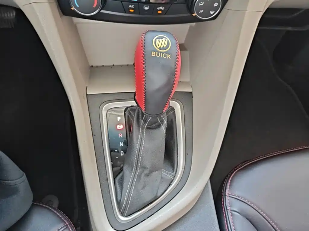 Buick Excelle 2018 — фото 14