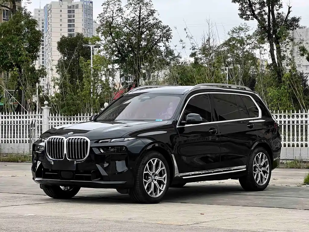 BMW X7 2024