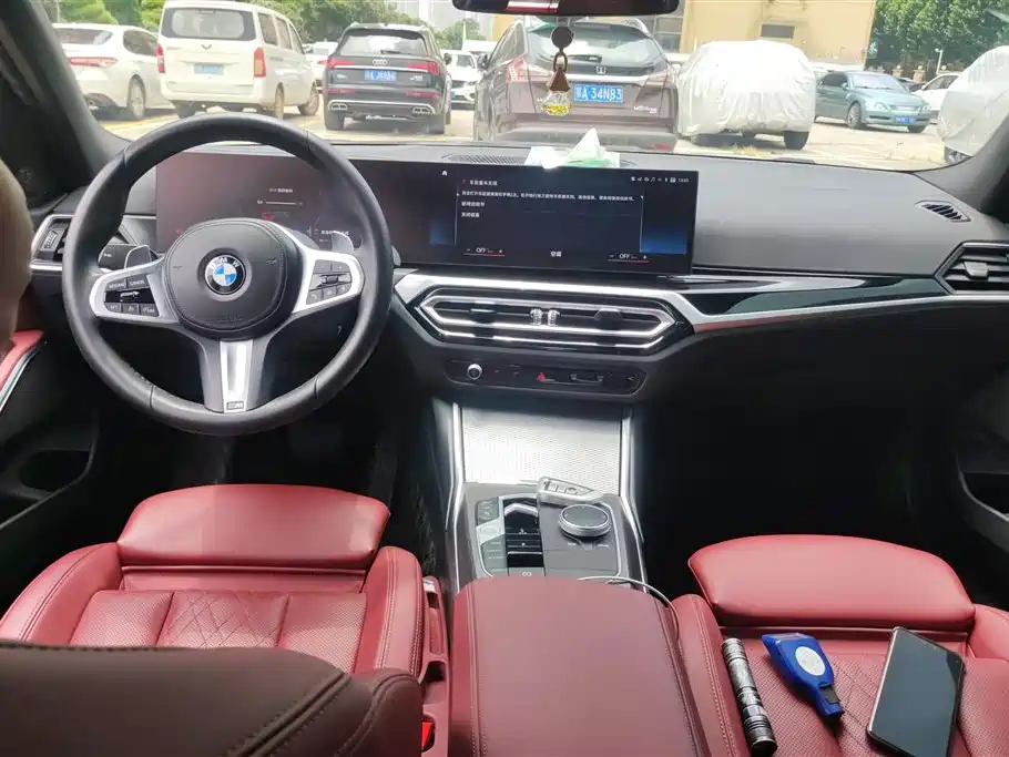 BMW 3 Series 2023 — фото 12