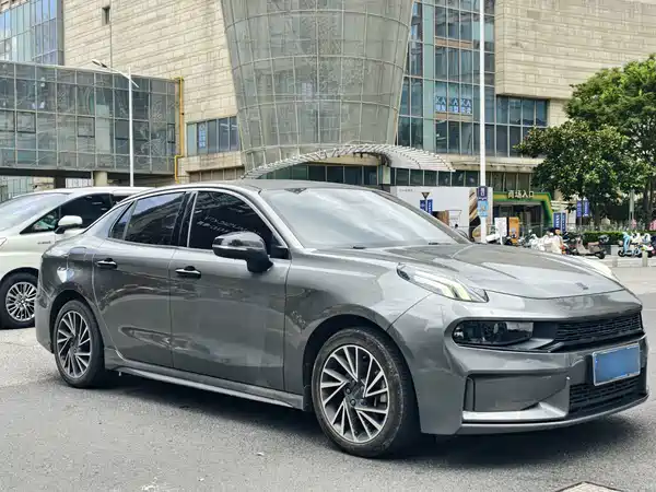 Lynk & Co 03 2020