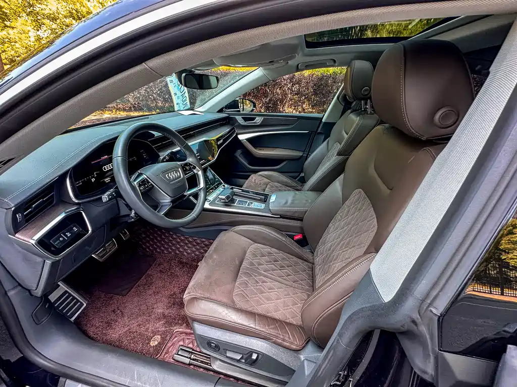 Audi A7L 2023 — фото 9