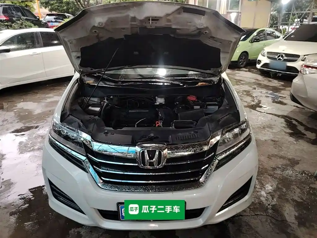 Honda Elysion 2017 — фото 20