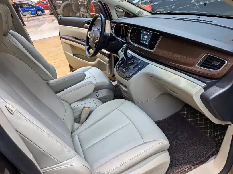 Buick GL8 2020