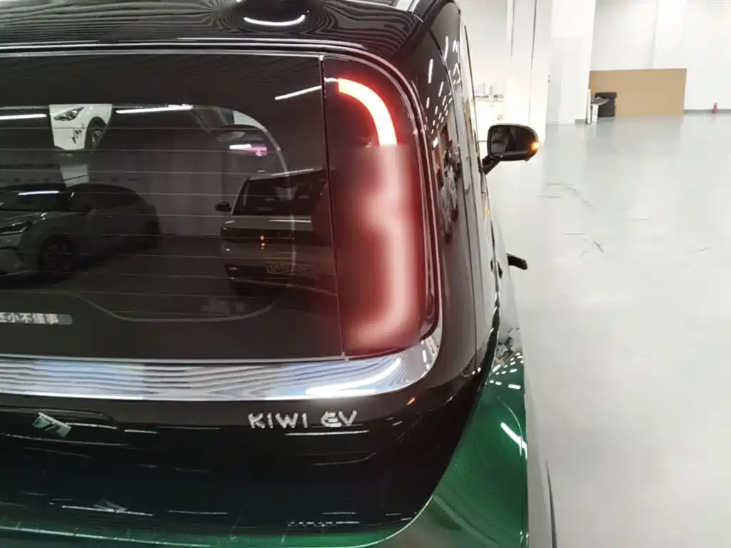 Baojun KiWi EV 2023 — фото 8
