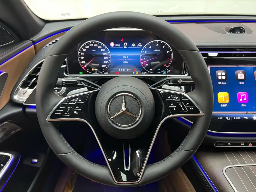 Mercedes-Benz E-Class 2025 — фото 14