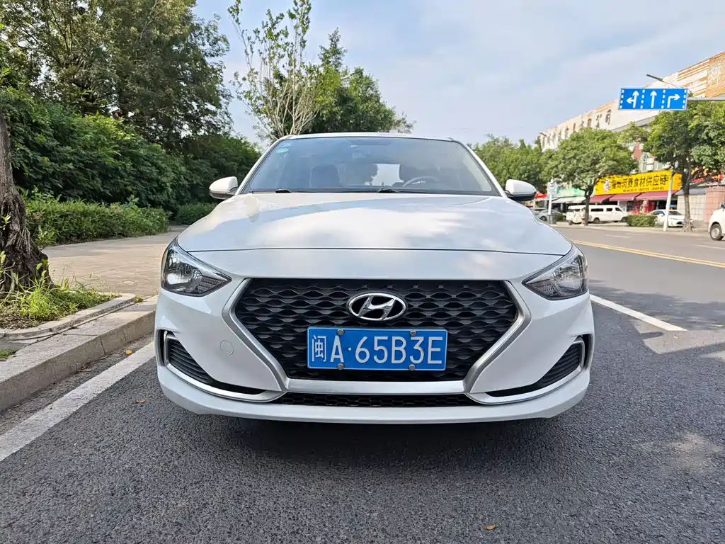 Hyundai Elantra 2020