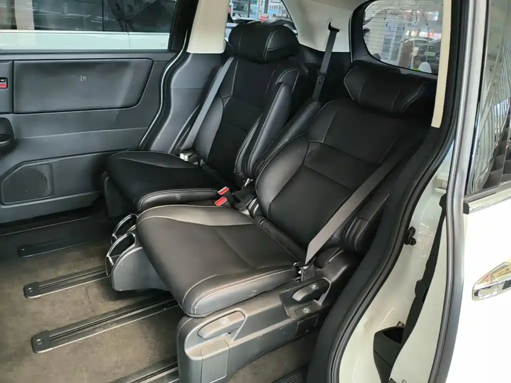 Honda Odyssey 2021 — фото 17