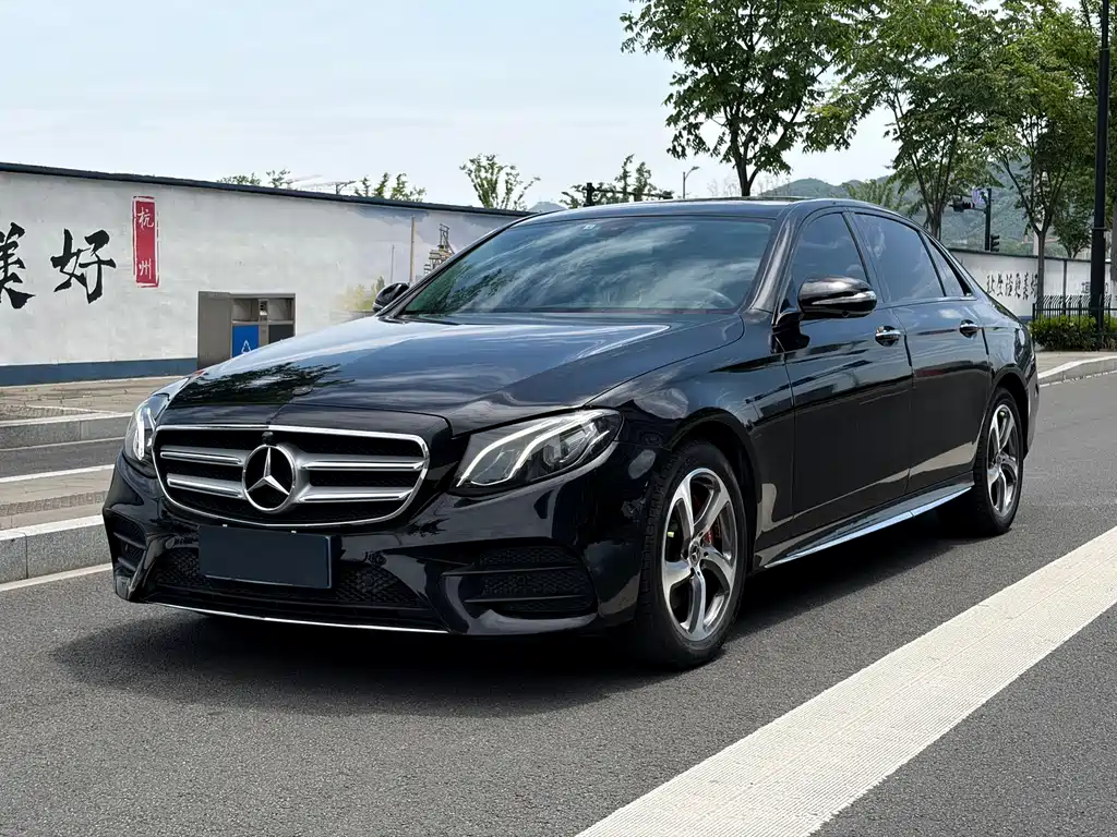 Mercedes-Benz E-Class 2019 — фото 1