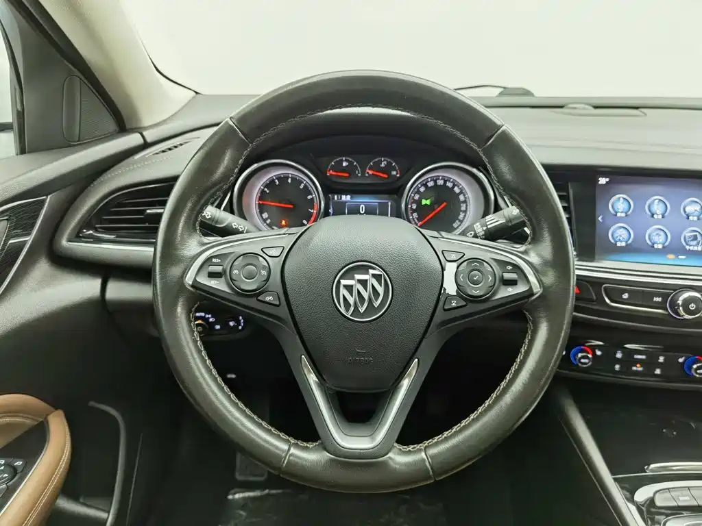 Buick Regal 2019 — фото 11