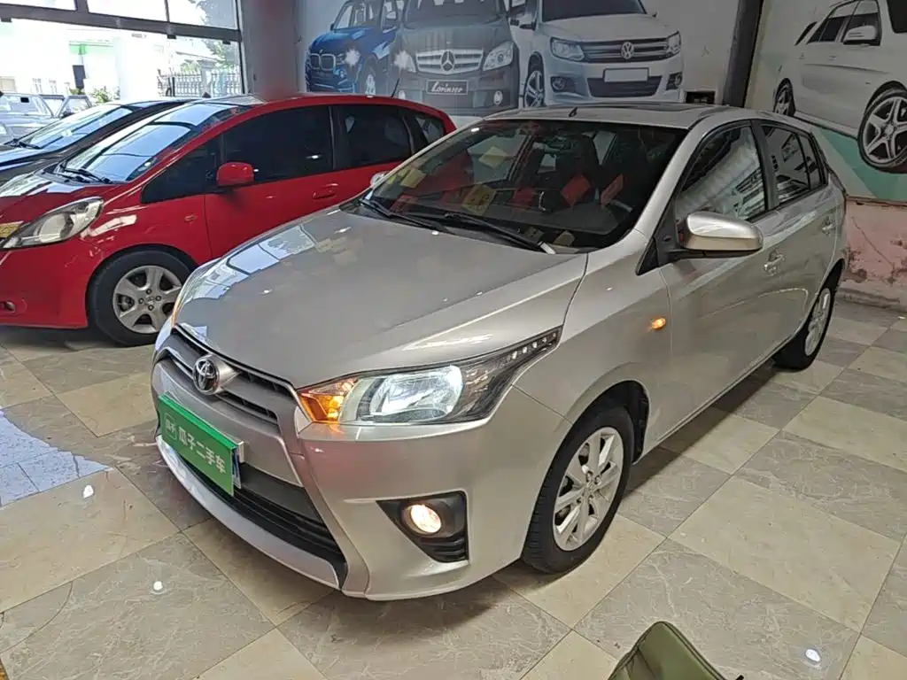 Toyota Yaris L 2015