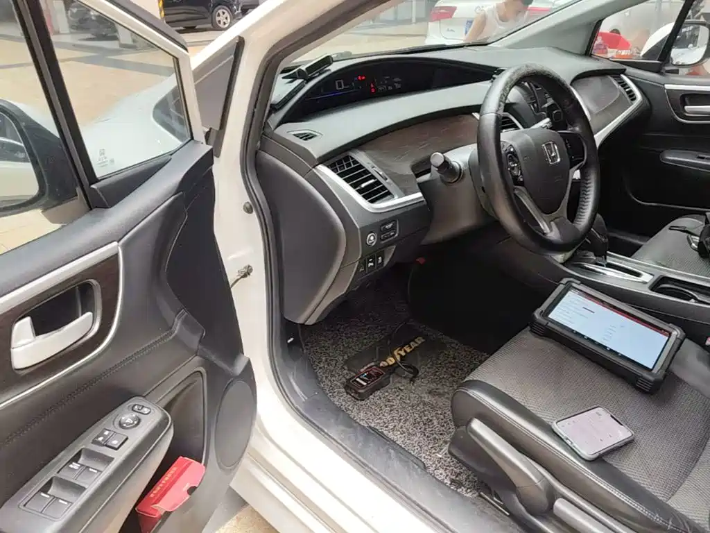 Honda Jade 2015 — фото 15