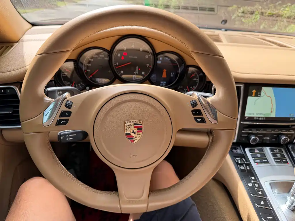 Porsche Panamera 2015 — фото 12