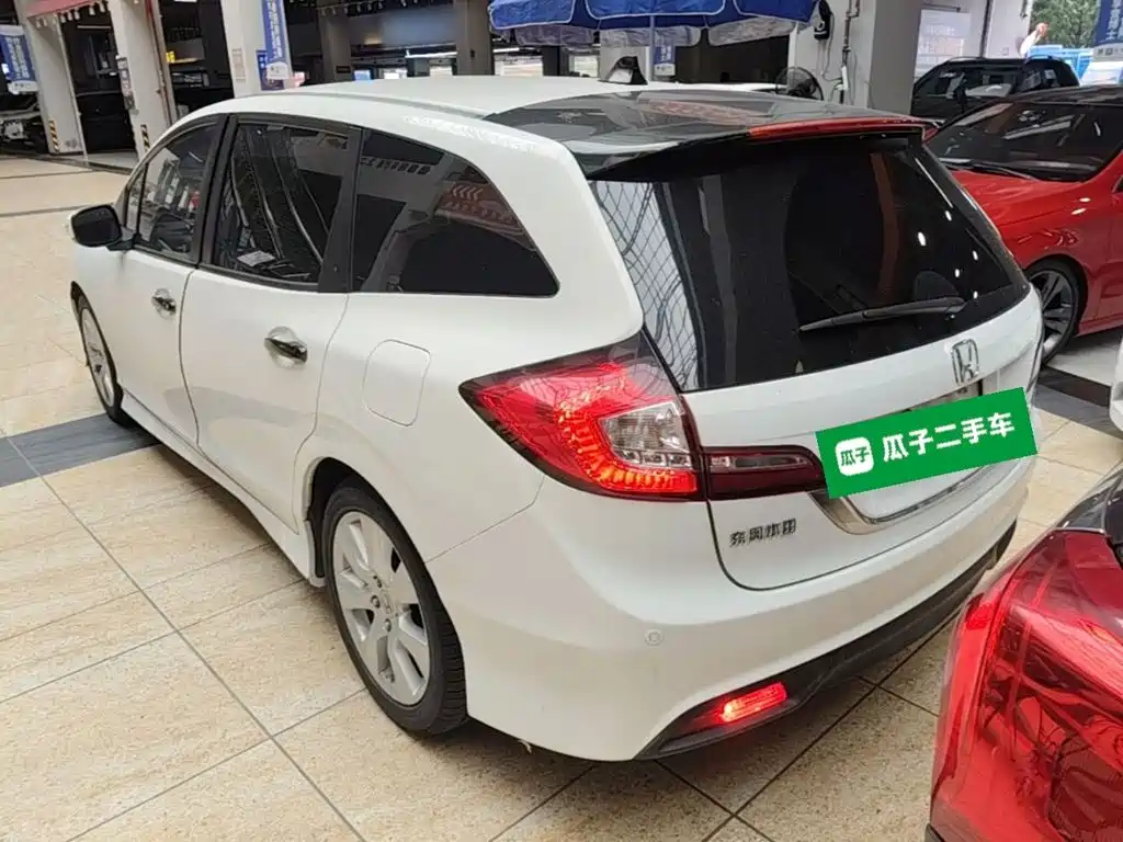 Honda Jade 2015