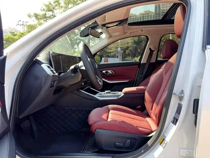 BMW i3 2025 — фото 3