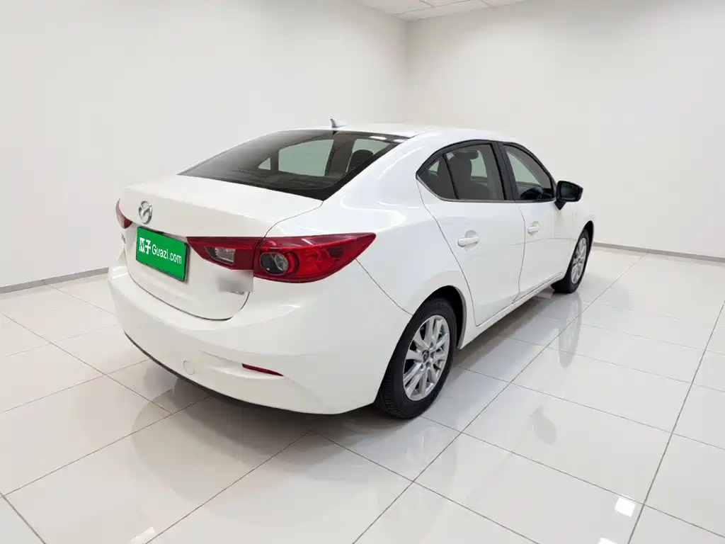 Mazda 3 Axela 2016 — фото 4