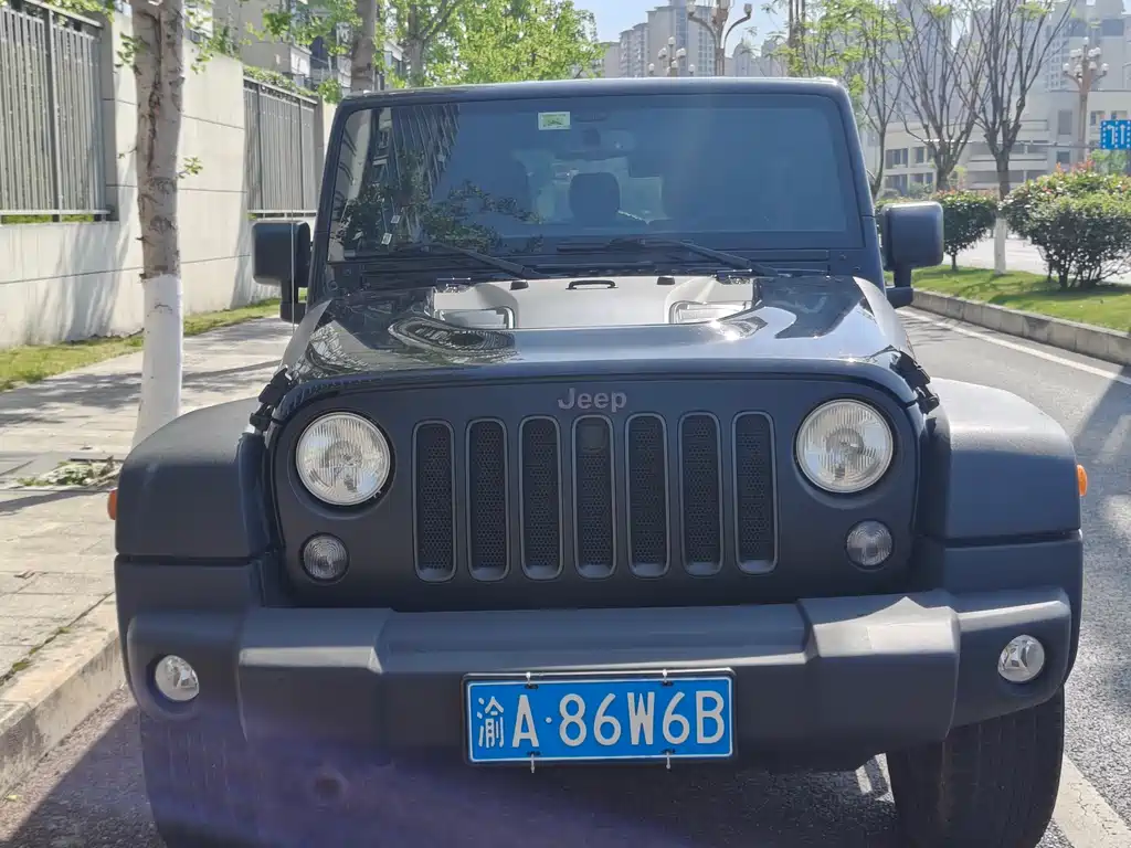 Jeep Wrangler 2017 — фото 2