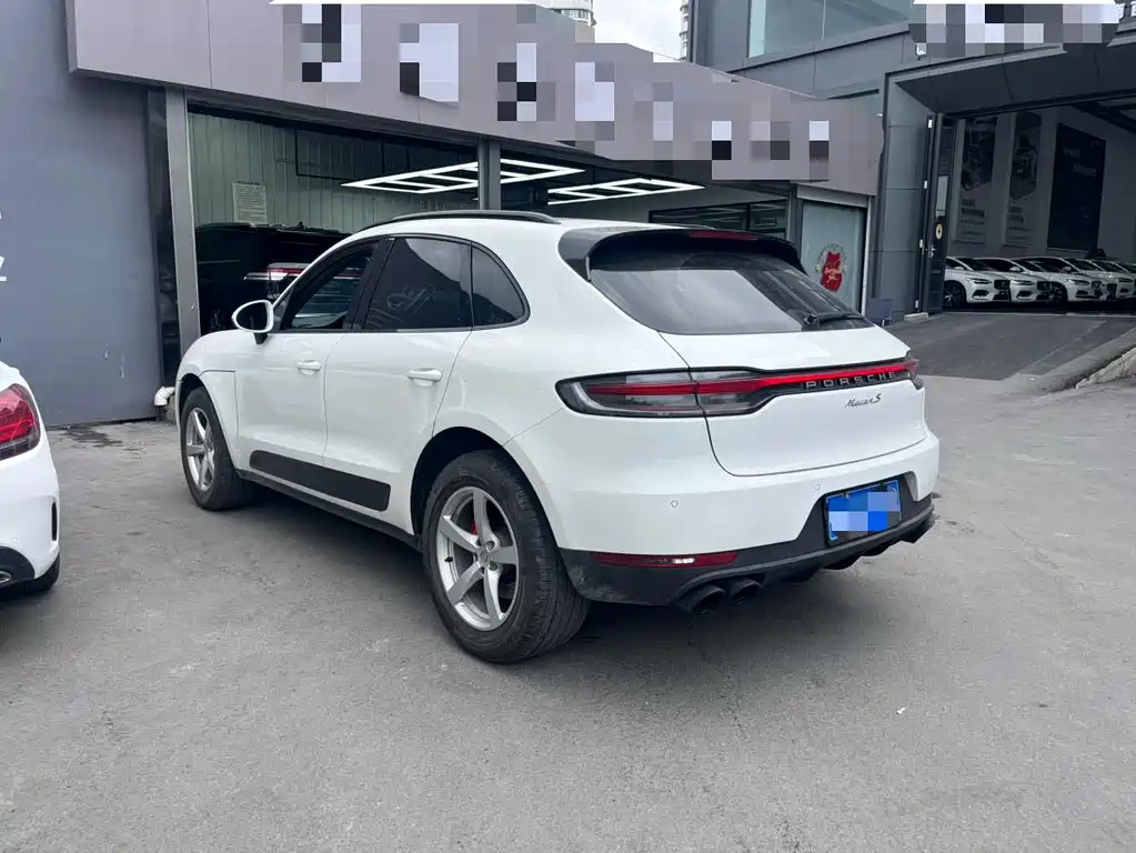 Porsche Macan 2019 — фото 10