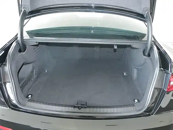 Audi A6L 2023
