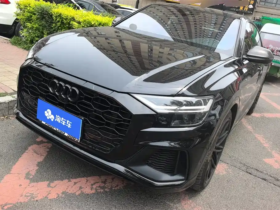 Audi Q8 2021