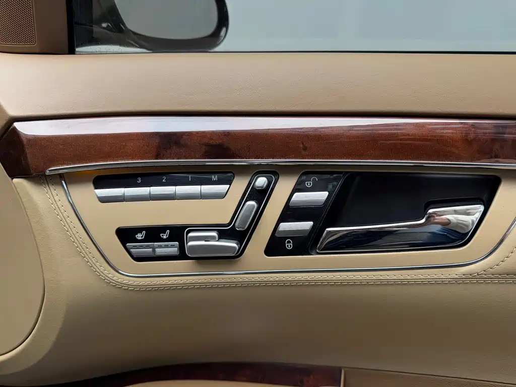 Mercedes-Benz S-Class 2008 — фото 19