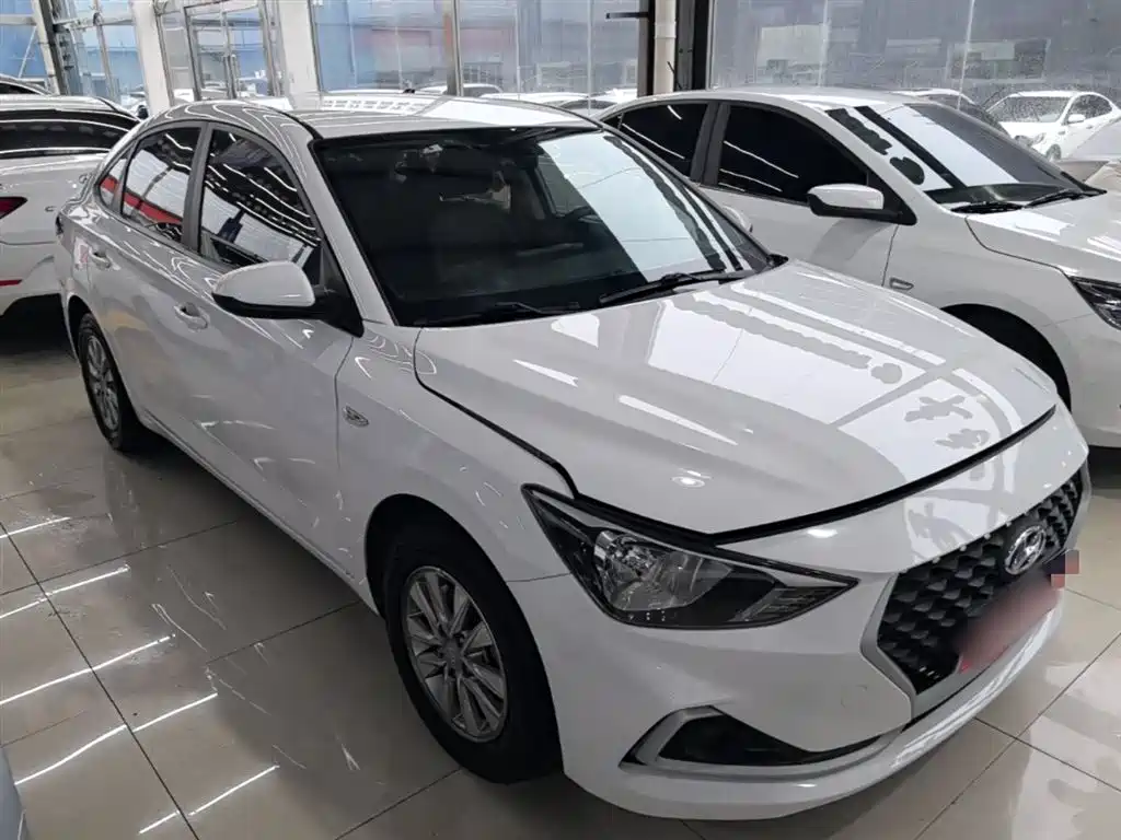 Hyundai Elantra 2019 — фото 4