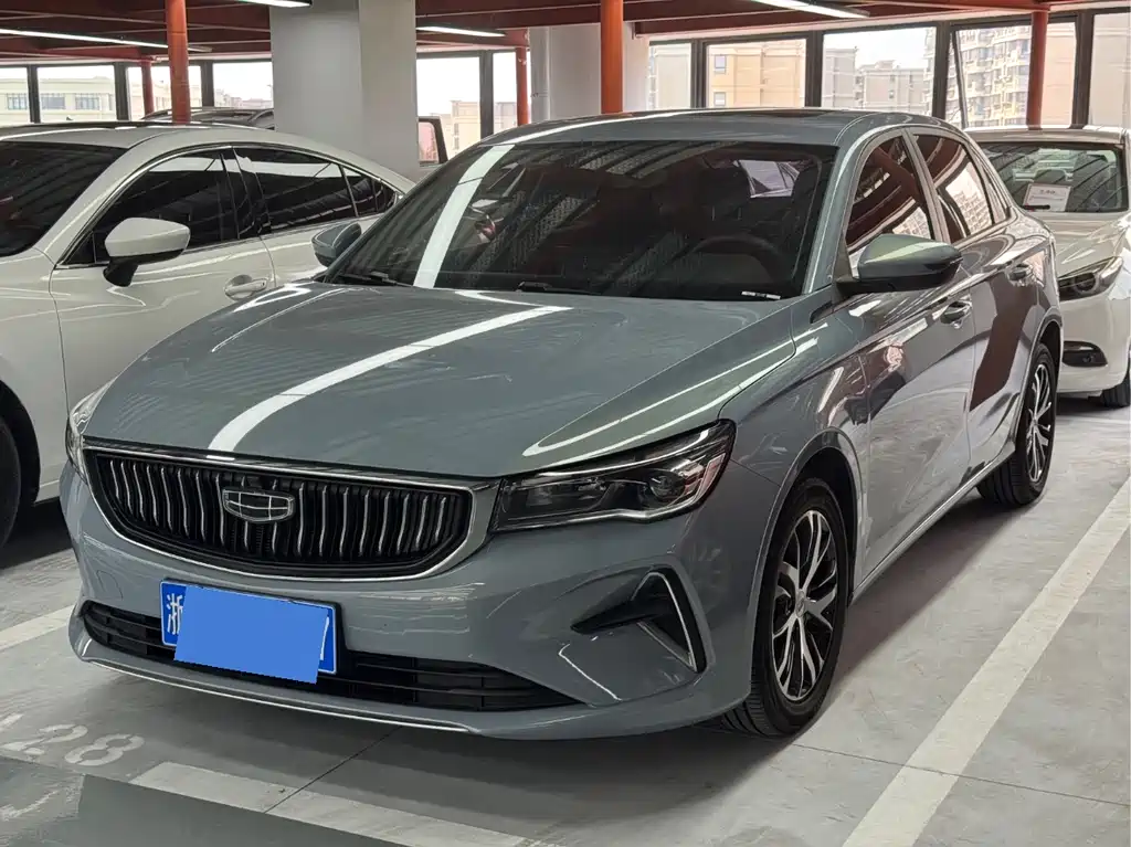 Geely Emgrand 2023