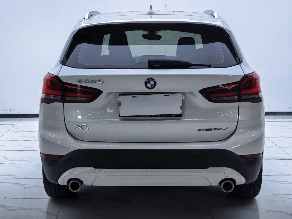 BMW X1 2022 — фото 8